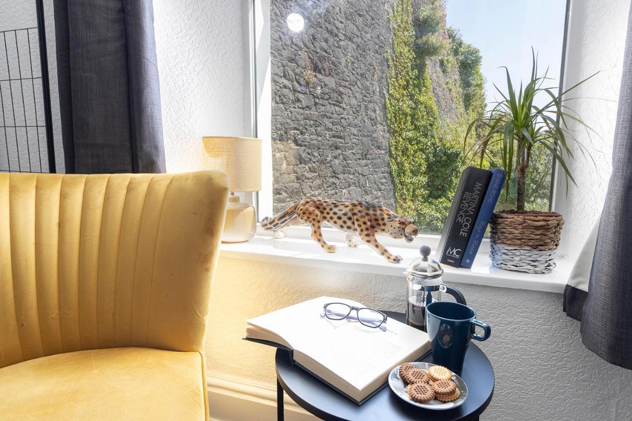 Tropical Escape In English Riviera Torquay